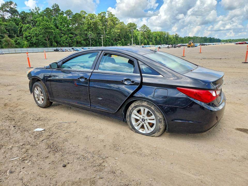 Photo 2 from auction – 2013 HYUNDAI SONATA with VIN 5NPEB4AC2DH738150
