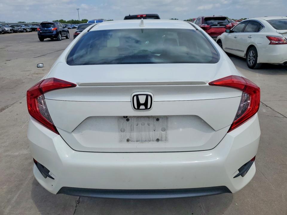 Photo 6 from auction – 2017 HONDA CIVIC with VIN 2HGFC1F76HH654974
