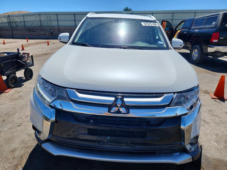 Снимка 5 от търг – 2018 MITSUBISHI OUTLANDER с VIN JA4AD3A39JZ009211