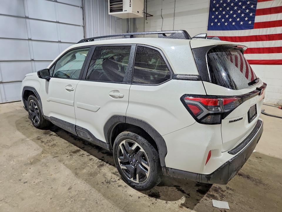 Photo 2 from auction – 2025 SUBARU FOREST LTD with VIN JF2SLDRC5SH514730