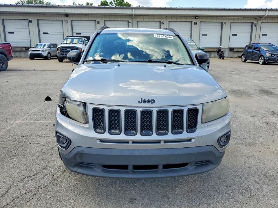 Photo 5 from auction – 2015 JEEP COMPASS with VIN 1C4NJCBA3FD210989