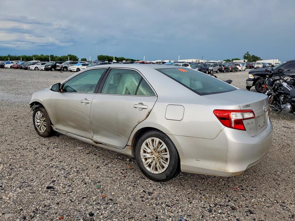 Photo 2 from auction – 2014 TOYOTA CAMRY with VIN 4T4BF1FK4ER423851