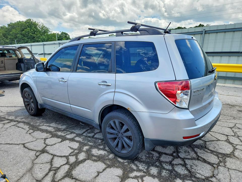 Foto 2 de la subasta – 2013 SUBARU FORESTER con VIN JF2SHADC5DH445905