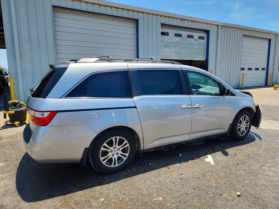 Photo 3 from auction – 2012 HONDA ODYSSEY with VIN 5FNRL5H64CB108552