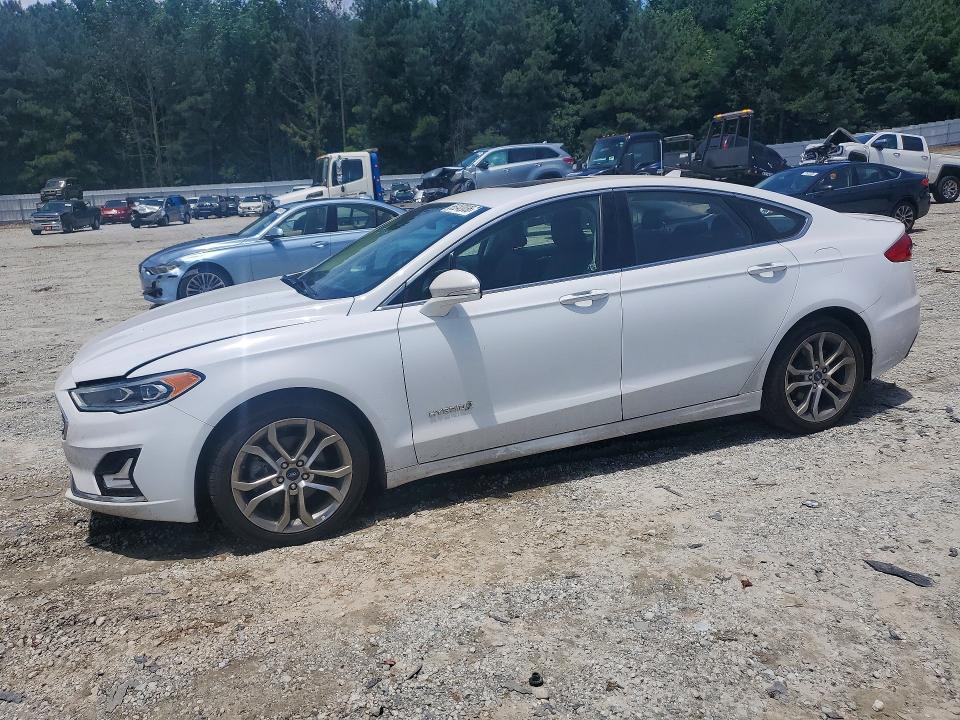 Photo 1 from auction – 2019 FORD FUSION with VIN 3FA6P0RU5KR116783