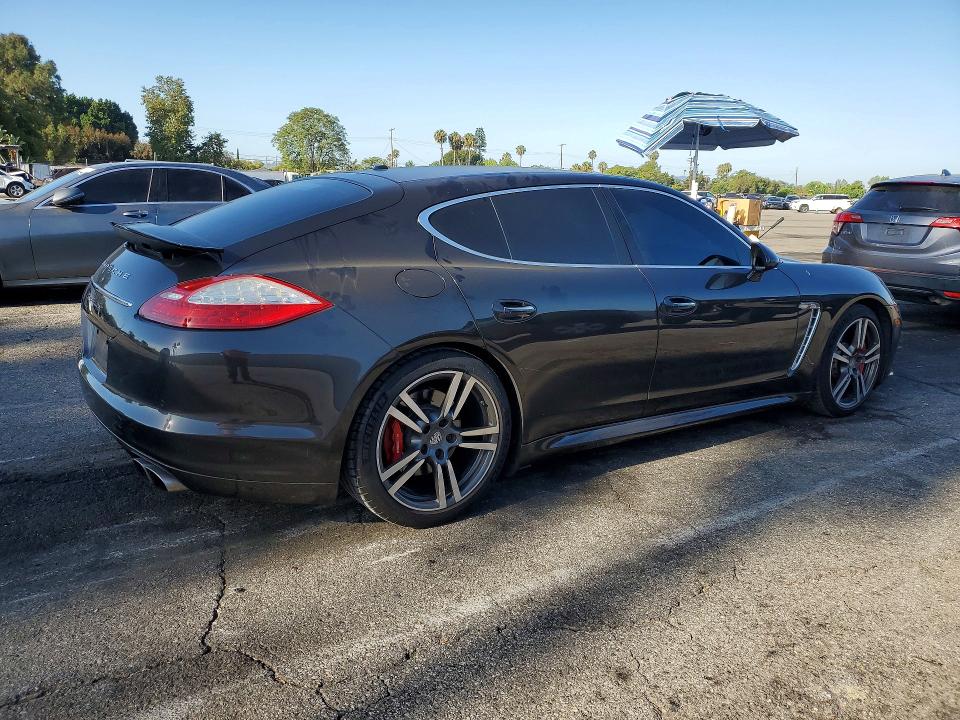 Photo 3 from auction – 2012 PORSCHE PANAMERA with VIN WP0AC2A75CL091028