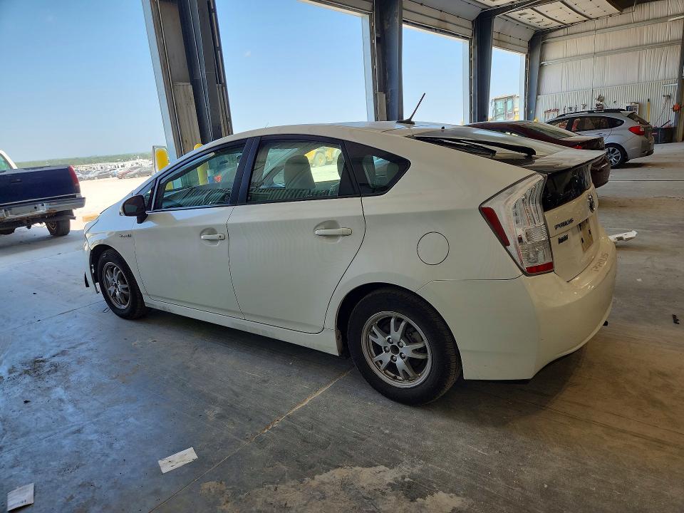 Zdjęcie 2 z aukcji – 2011 TOYOTA PRIUS z VIN JTDKN3DU6B5360369