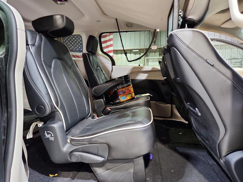Photo 11 from auction – 2023 CHRYSLER PACIFICA with VIN 2C4RC1GG8PR575020