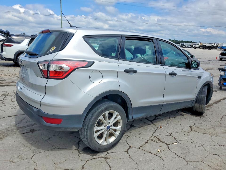 Photo 3 from auction – 2017 FORD ESCAPE with VIN 1FMCU0F74HUB37819