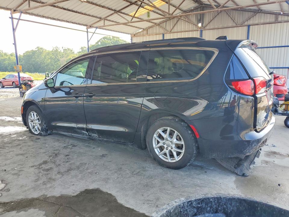 Photo 2 from auction – 2020 CHRYSLER VOYAGER with VIN 2C4RC1DG0LR147070