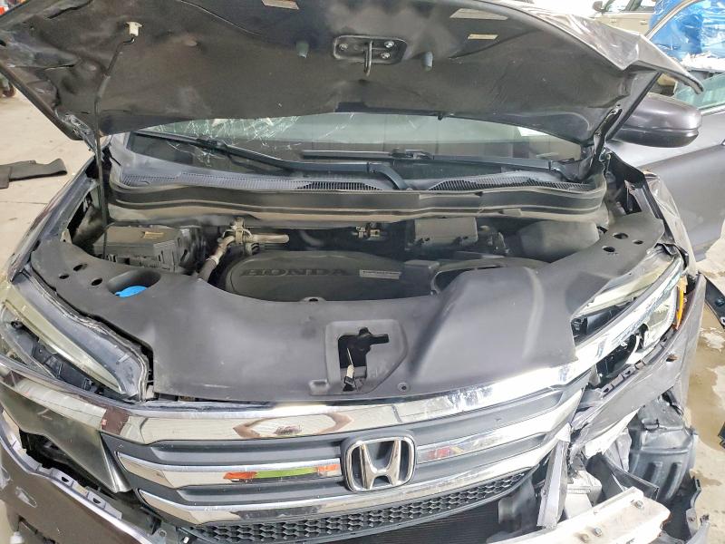 Photo 12 from auction – 2016 HONDA PILOT with VIN 5FNYF6H58GB004247