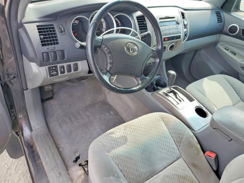 Photo 8 from auction – 2011 TOYOTA TACOMA with VIN 5TFTX4GN5BX005531