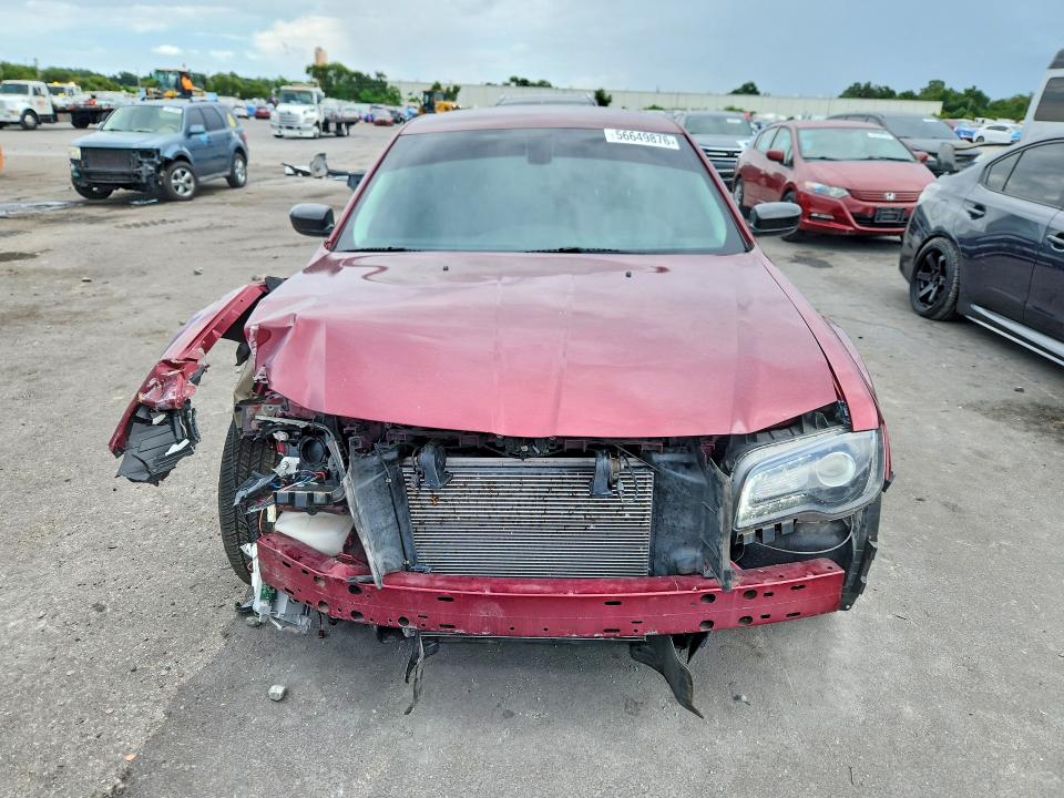 Photo 5 from auction – 2019 CHRYSLER 300 with VIN 2C3CCAAG6KH614396
