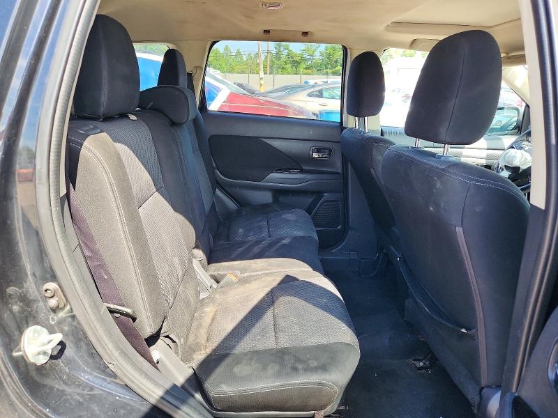 Photo 11 from auction – 2017 MITSUBISHI OUTLANDER with VIN JA4AD3A30HZ031835