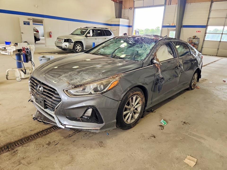HYUNDAI SONATA 2018 with VIN 5NPE24AF3JH687571 - Photo from auction