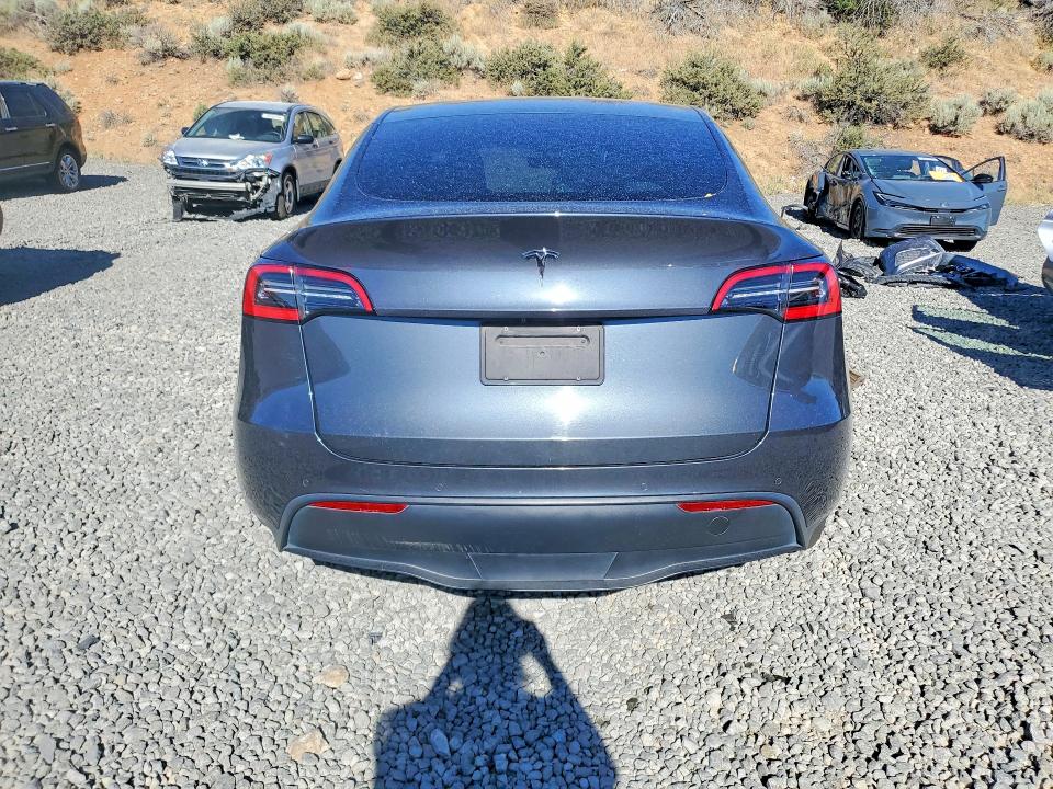 Photo 6 from auction – 2021 TESLA MODEL Y with VIN 5YJYGDEE9MF063342