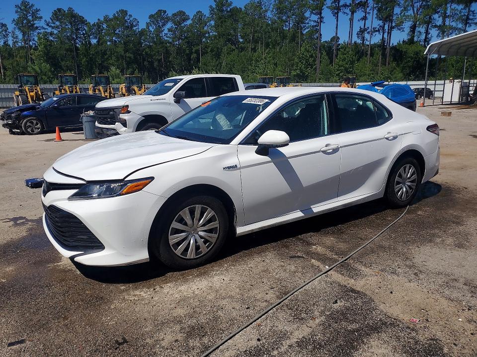 Photo 1 from auction – 2020 TOYOTA CAMRY with VIN 4T1C31AK0LU542203