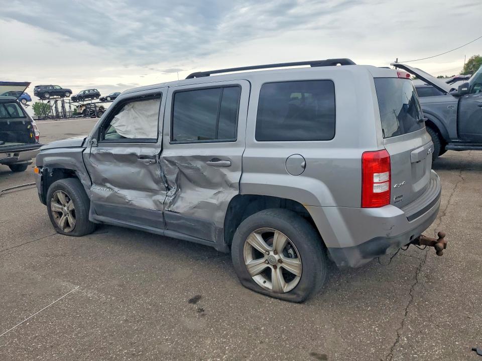 Photo 2 from auction – 2016 JEEP PATRIOT with VIN 1C4NJRFB3GD759700