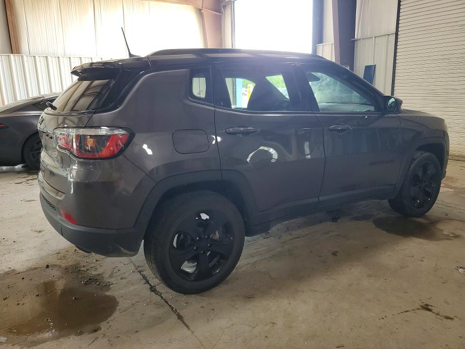 Photo 3 from auction – 2020 JEEP COMPASS with VIN 3C4NJDBB5LT160455