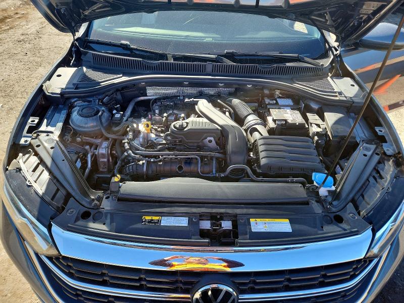 Photo 11 from auction – 2024 VOLKSWAGEN JETTA with VIN 3VW5M7BU6RM016181