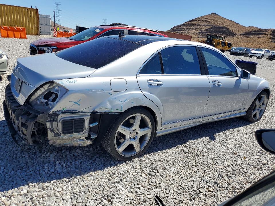 Photo 3 from auction – 2011 MERCEDES-BENZ S with VIN WDDNG7BB0BA389489