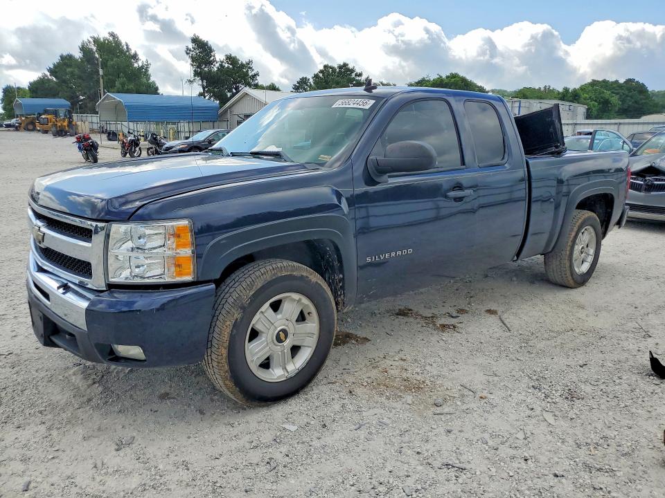 Photo 1 from auction – 2011 CHEVROLET SILVERADO with VIN 1GCRKSE36BZ122537