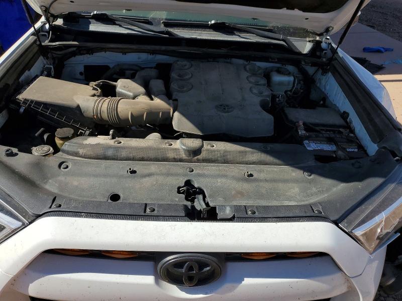 Photo 11 from auction – 2017 TOYOTA 4RUNNER with VIN JTEBU5JR0H5409472