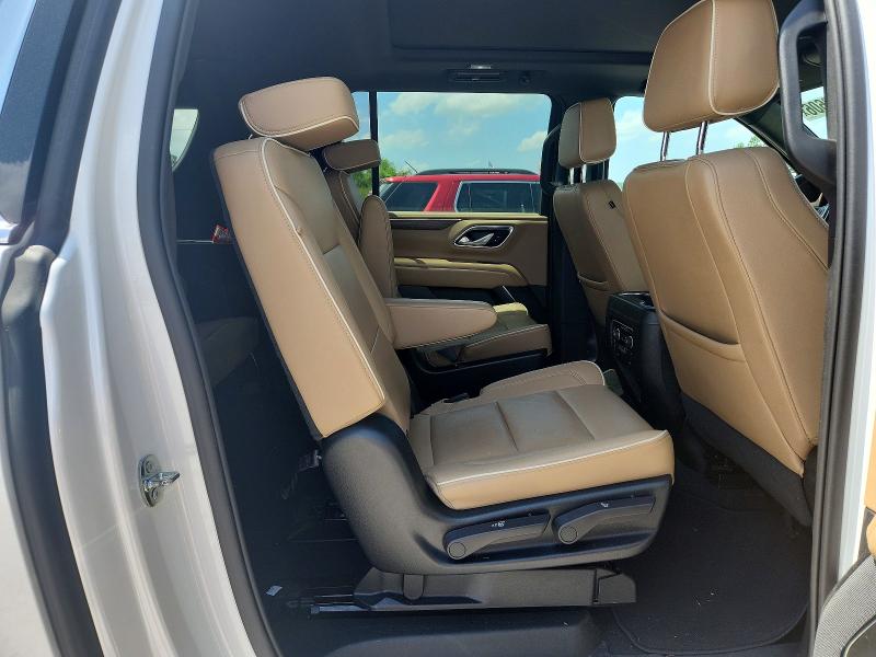 Photo 11 from auction – 2022 CHEVROLET SUBURBAN with VIN 1GNSKFKD9NR360643