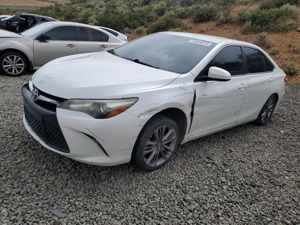 Zdjęcie 1 z aukcji – 2016 TOYOTA CAMRY z VIN 4T1BF1FK5GU247440