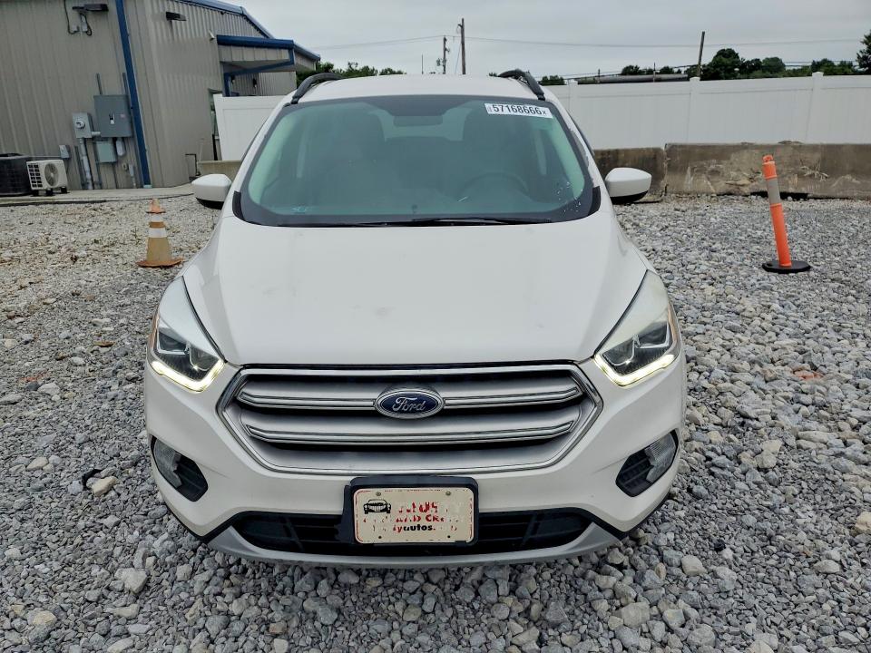 Photo 5 from auction – 2017 FORD ESCAPE with VIN 1FMCU0GD9HUB40123