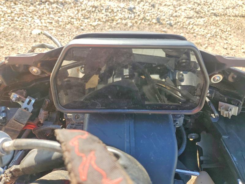 Photo 7 from auction – 2016 YAMAHA YZFR1S with VIN JYARN42E0GA000847