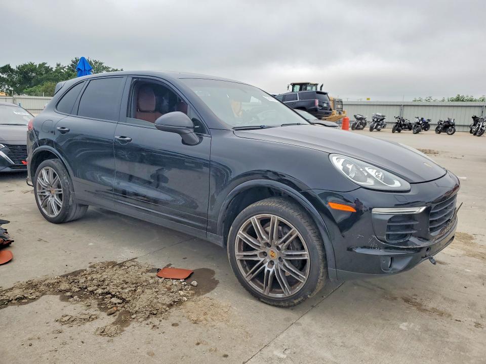 Photo 4 from auction – 2017 PORSCHE CAYENNE with VIN WP1AA2A21HKA85748