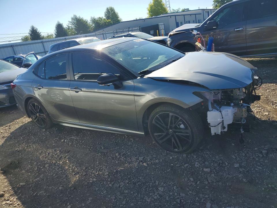 Photo 4 from auction – 2026 TOYOTA CAMRY with VIN 4T1DAACK5TU294313