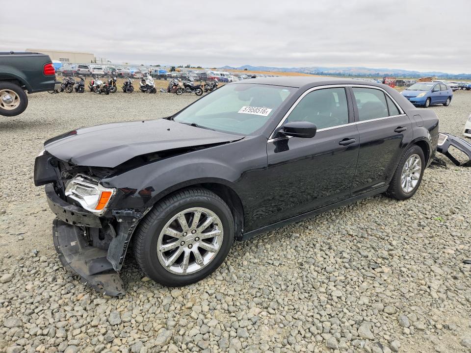 2014 CHRYSLER 300 - Търг №57958516