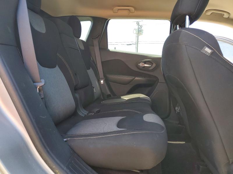 Photo 11 from auction – 2016 JEEP CHEROKEE with VIN 1C4PJLAB4GW319468