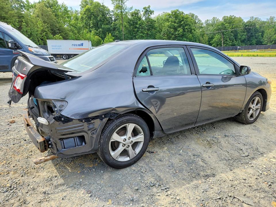 Photo 3 from auction – 2011 TOYOTA COROLLA with VIN 2T1BU4EE3BC615479
