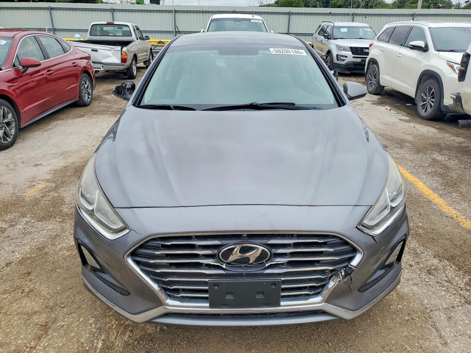 Снимка 5 от търг – 2018 HYUNDAI SONATA с VIN 5NPE24AA1JH687377
