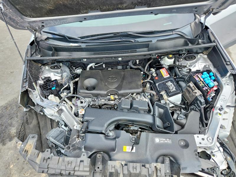 Photo 12 from auction – 2022 TOYOTA RAV4 with VIN 2T3W1RFV8NC176409