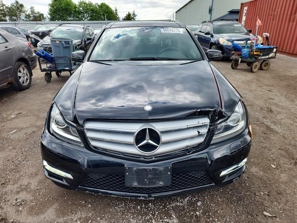 Photo 5 from auction – 2012 MERCEDES-BENZ C with VIN WDDGF8BB9CA721139
