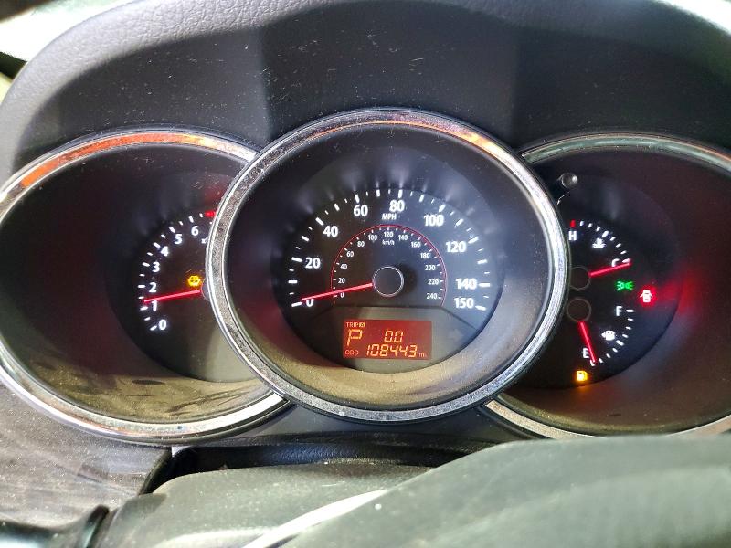 Photo 9 from auction – 2013 KIA SORENTO with VIN 5XYKU4A25DG415061