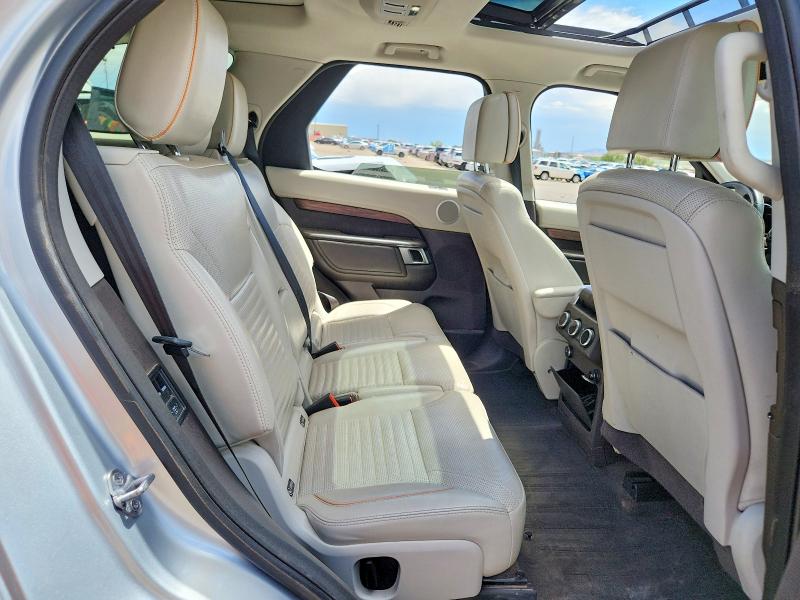 Photo 11 from auction – 2017 LAND ROVER DISCOVERY with VIN SALRHBBV9HA029063