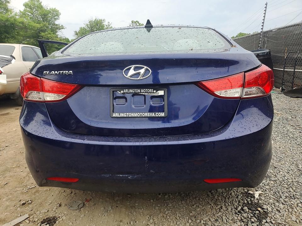Photo 6 from auction – 2011 HYUNDAI ELANTRA with VIN 5NPDH4AE2BH020932