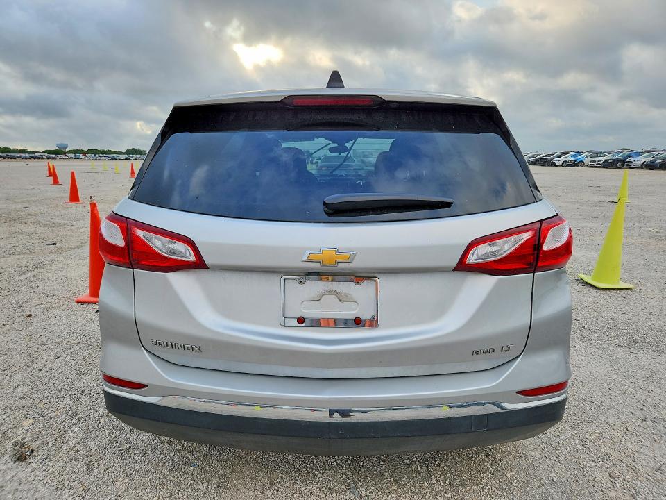 Photo 6 from auction – 2018 CHEVROLET EQUINOX with VIN 3GNAXSEV4JS585652
