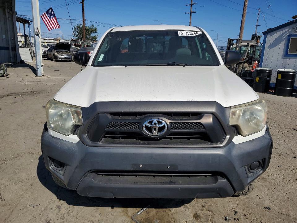Photo 5 from auction – 2014 TOYOTA TACOMA with VIN 5TFUX4EN9EX025048