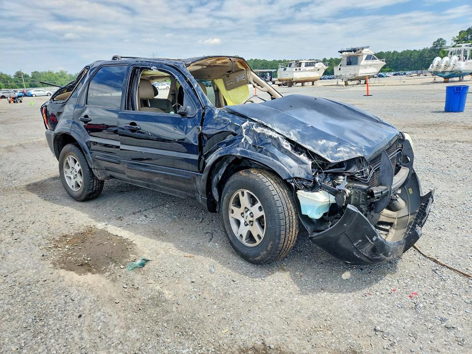 Photo 4 from auction – 2005 FORD ESCAPE with VIN 1FMCU04155KA81041