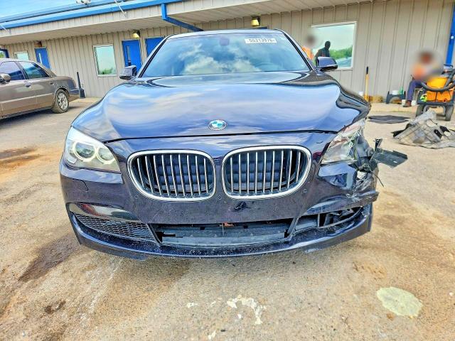 Photo 5 from auction – 2015 BMW 740 with VIN WBAYA6C59FGK16288