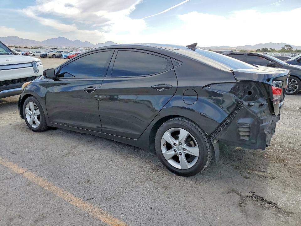 Photo 2 from auction – 2013 HYUNDAI ELANTRA with VIN 5NPDH4AE0DH283987