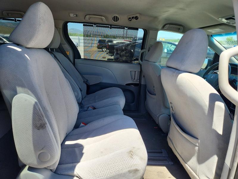 Photo 11 from auction – 2012 TOYOTA SIENNA with VIN 5TDKK3DC5CS241028