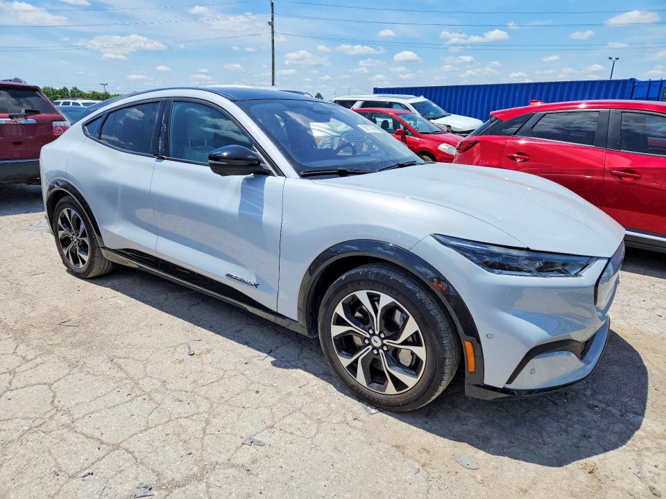 Photo 4 from auction – 2023 FORD MUSTANG MACH-E with VIN 3FMTK3SU3PMA64481