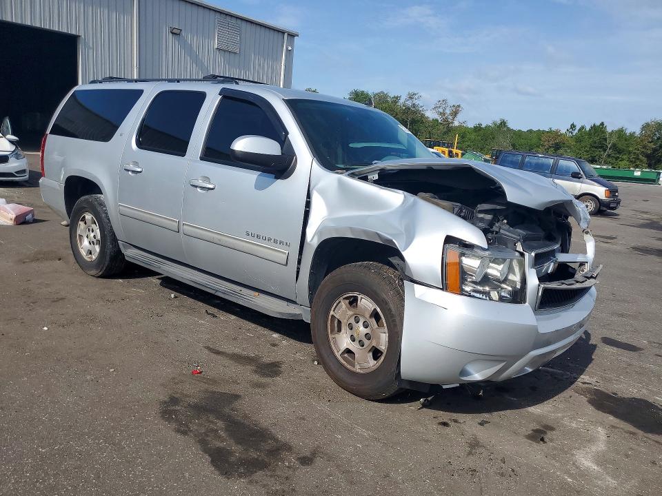 Photo 4 from auction – 2012 CHEVROLET SUBURBAN with VIN 1GNSCJE02CR297925